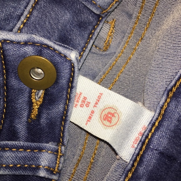 Slightly Distressed Denim Skinny Jeans - Picture 3 of 4